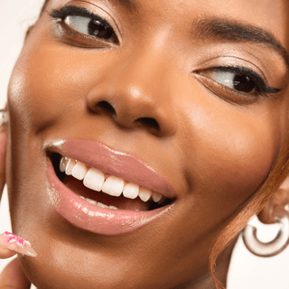 Nude - Color Your Smile Lighted Lip Gloss®️ - Gerard Cosmetics